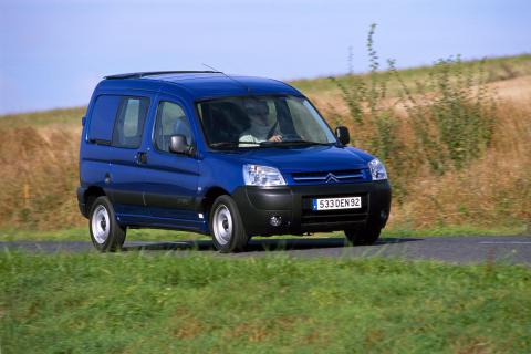 berlingo_2002_3_quarts_avant_2_0.jpg